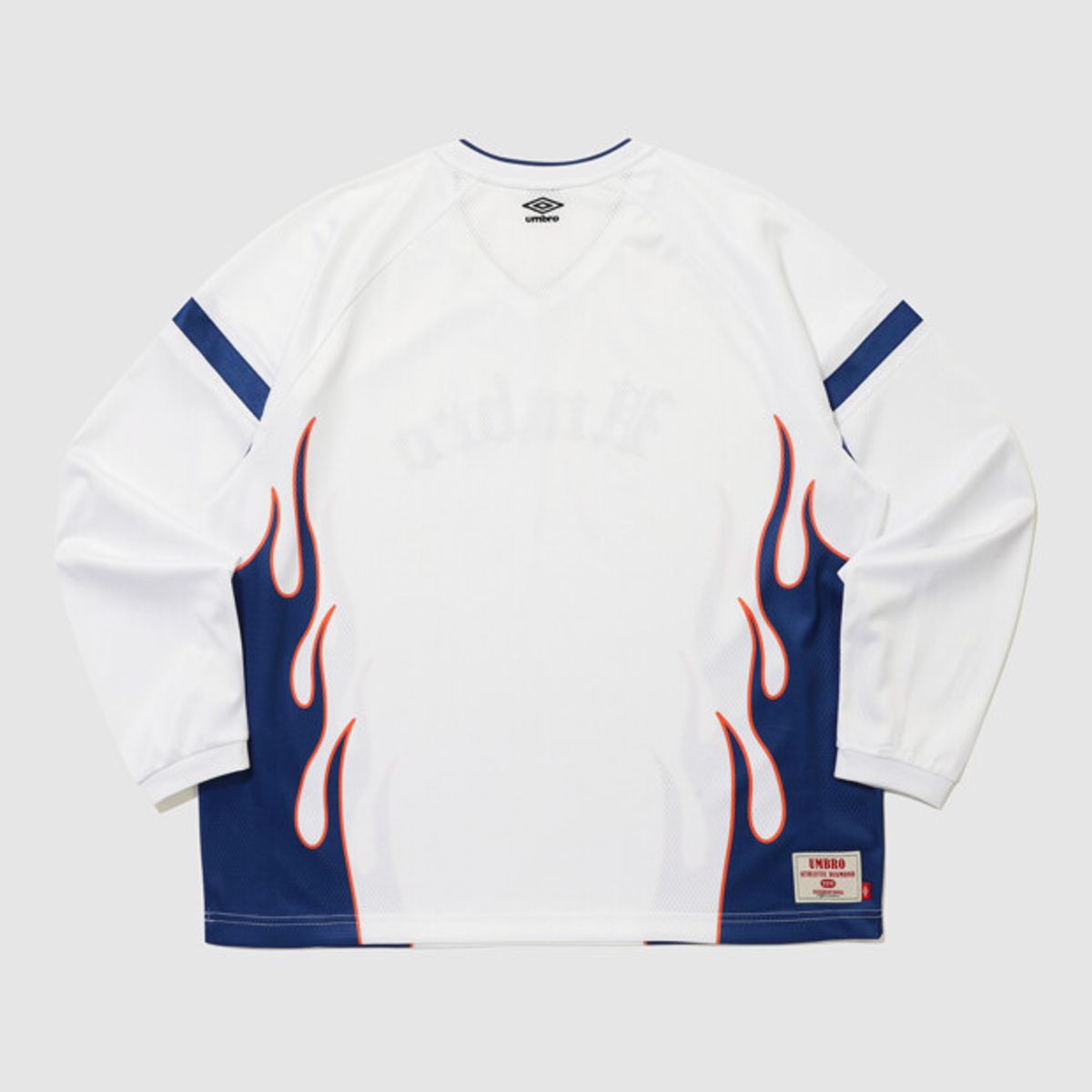 엄브로(UMBRO) 챈트 메쉬 플레임 긴팔 티셔츠 화이트 UR321CRL72