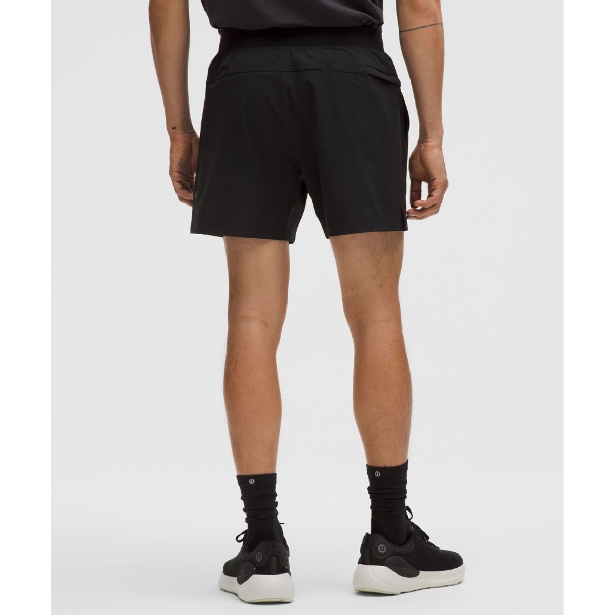 룰루레몬(LULULEMON) 제로드 인 라이너리스 쇼츠 5inch  BLK