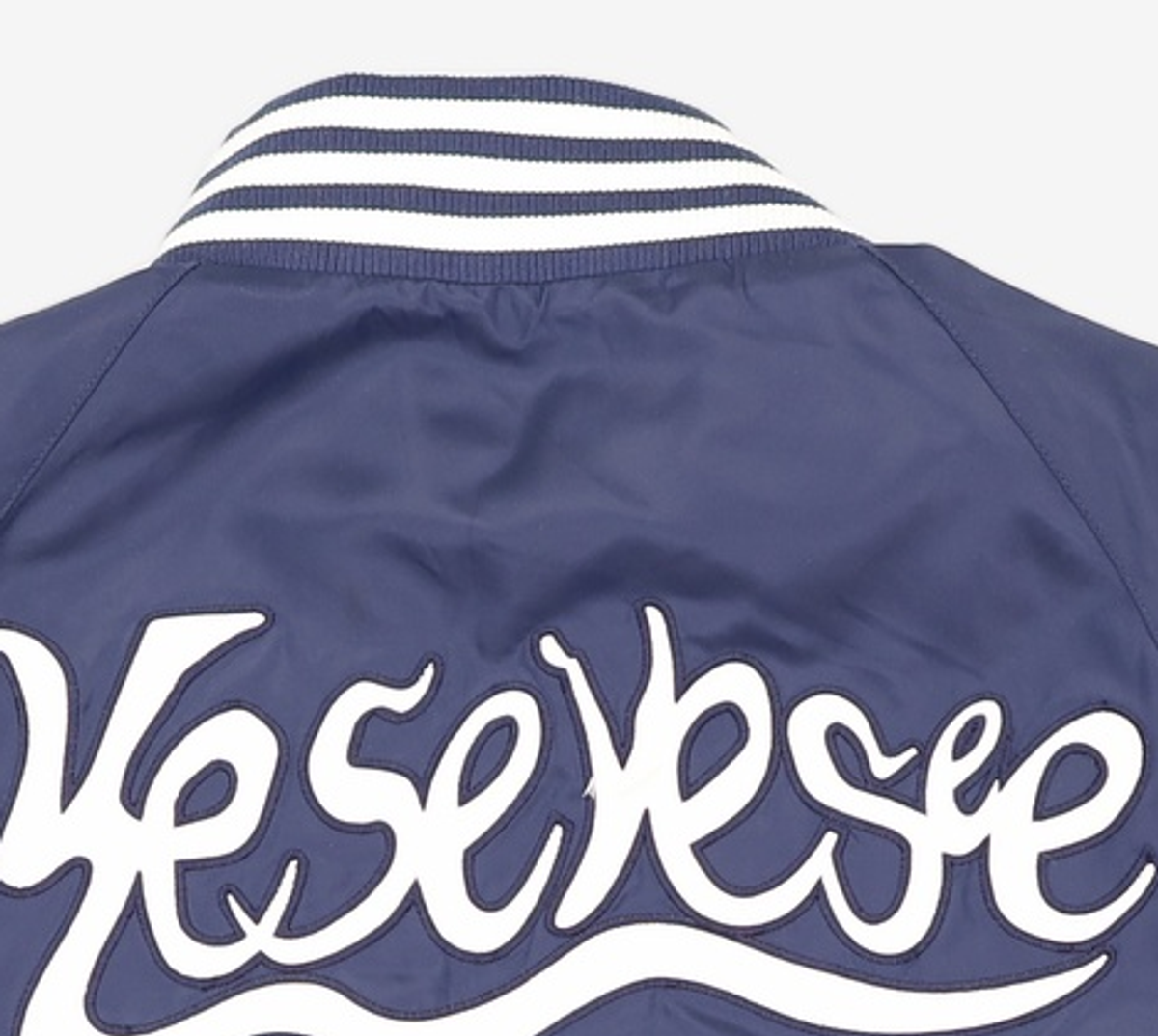 예스아이씨(YESEYESEE) 스타디움 재킷 S