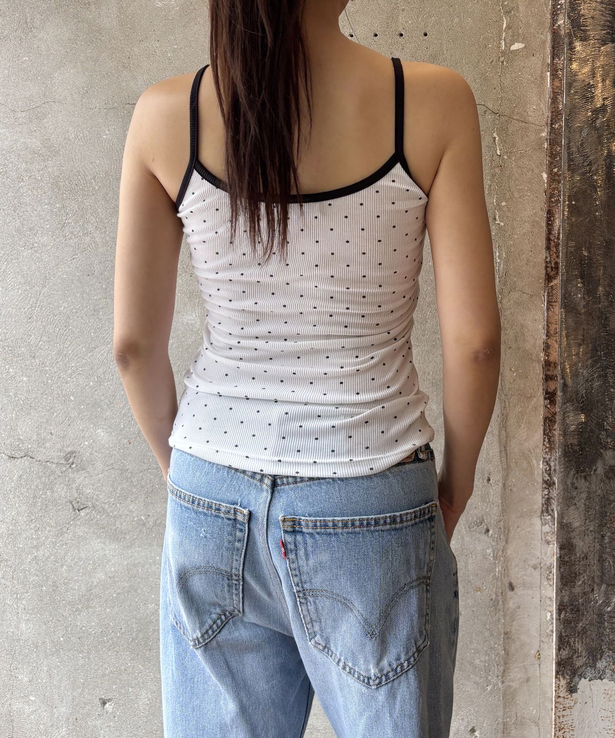 크루치(KRUCHI) TRY TO STAY CALM Sleeveless (WHITE)