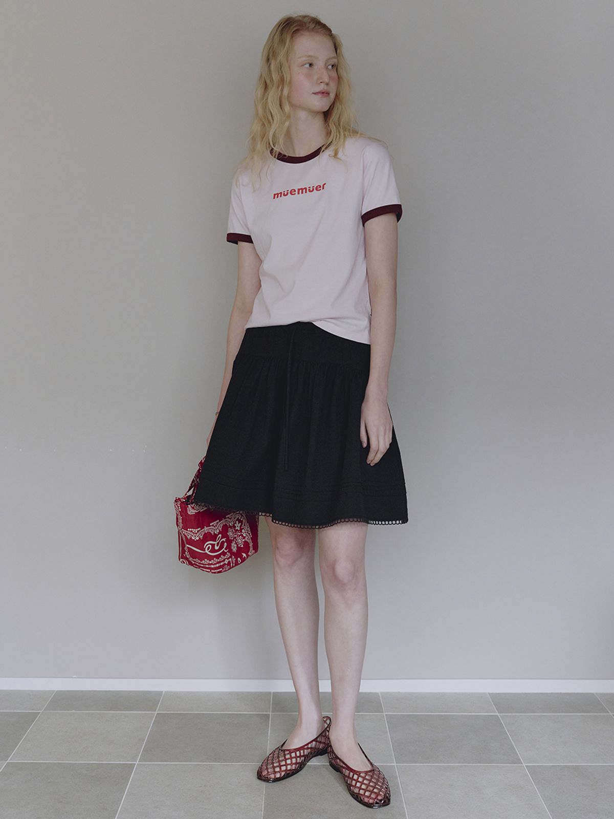 뮈뮈에르(MUEMUER) Smile Muemuer T-Shirt MU2635TS310M