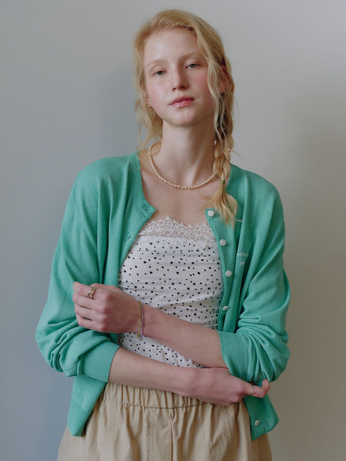 뮈뮈에르(MUEMUER) Muemuer Plain Cardigan MU2634CD306M