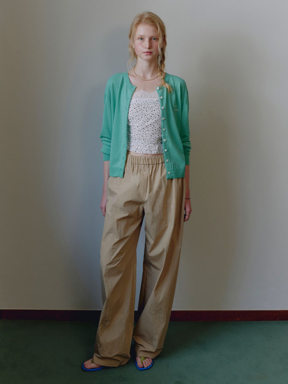 뮈뮈에르(MUEMUER) Muemuer Plain Cardigan MU2634CD306M