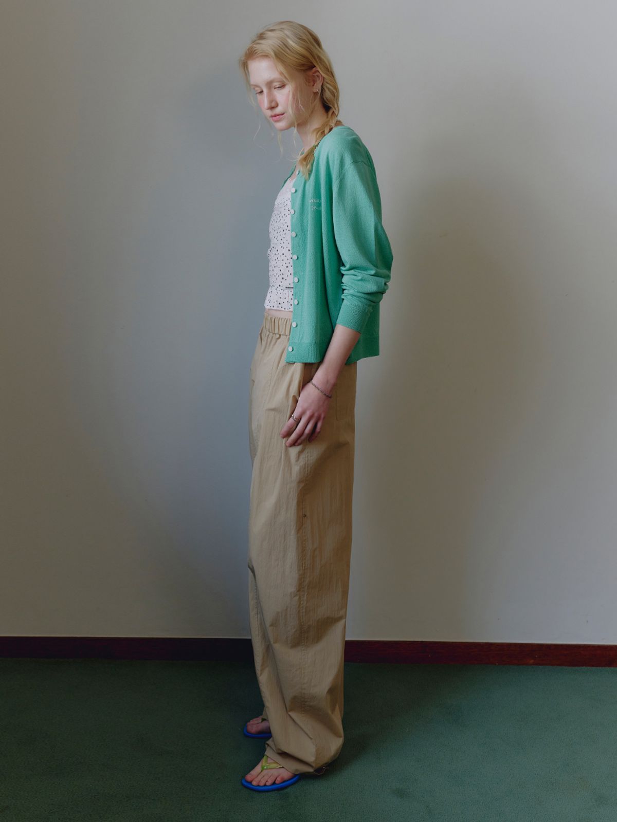 뮈뮈에르(MUEMUER) Muemuer Plain Cardigan MU2634CD306M