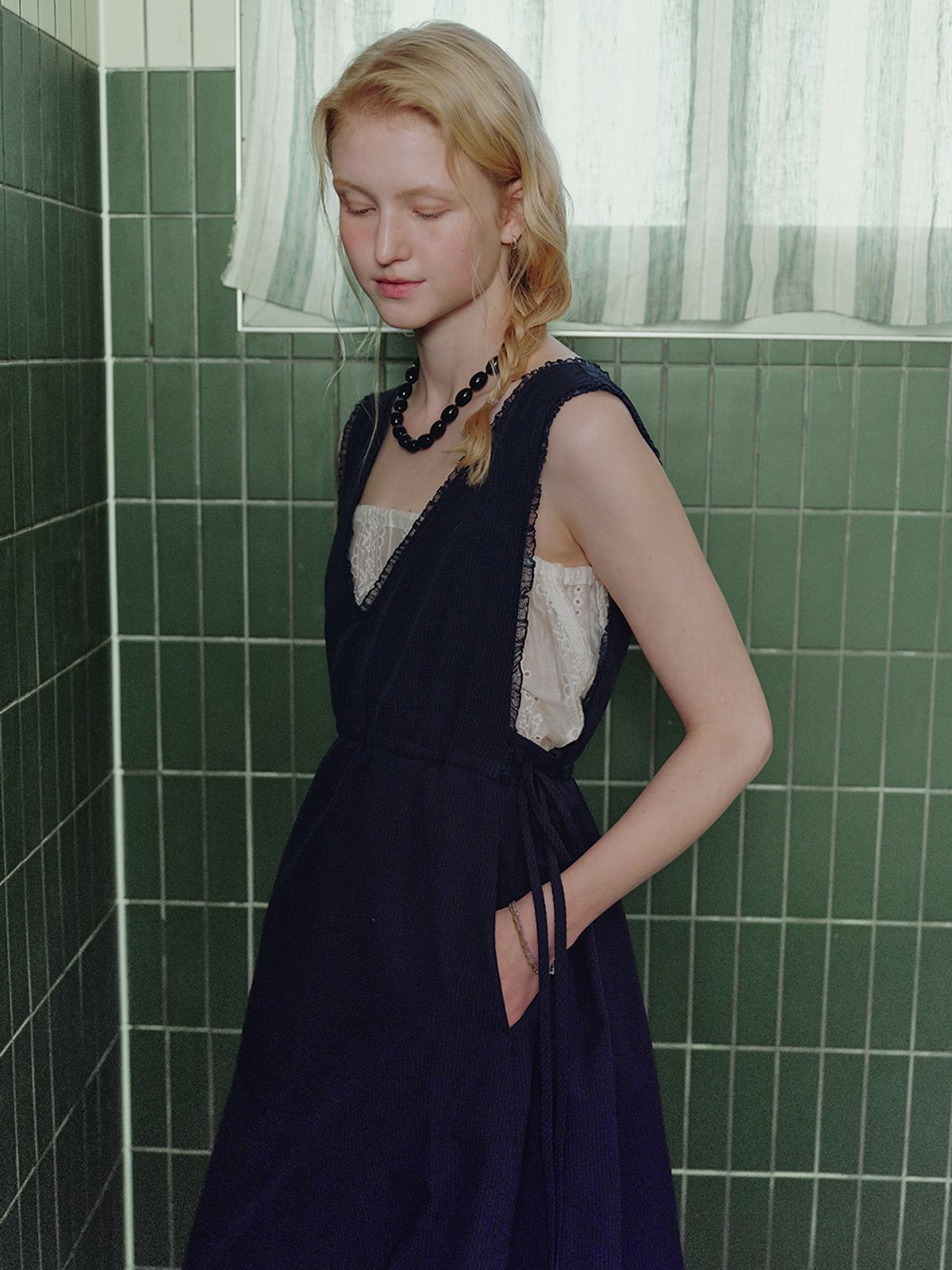 뮈뮈에르(MUEMUER) Seersucker Pinafore Dress MU2635OP312M