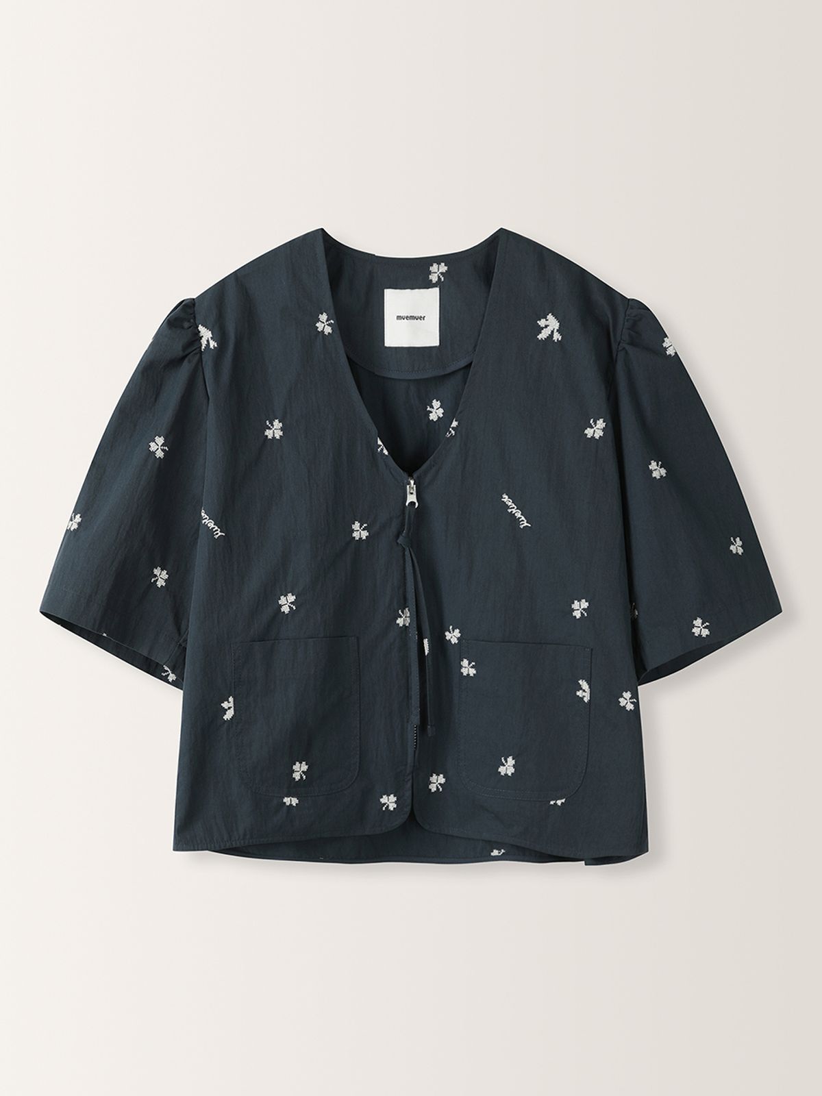 뮈뮈에르(MUEMUER) Muemuer Clover Embroidery Jacket MU2634JK301M