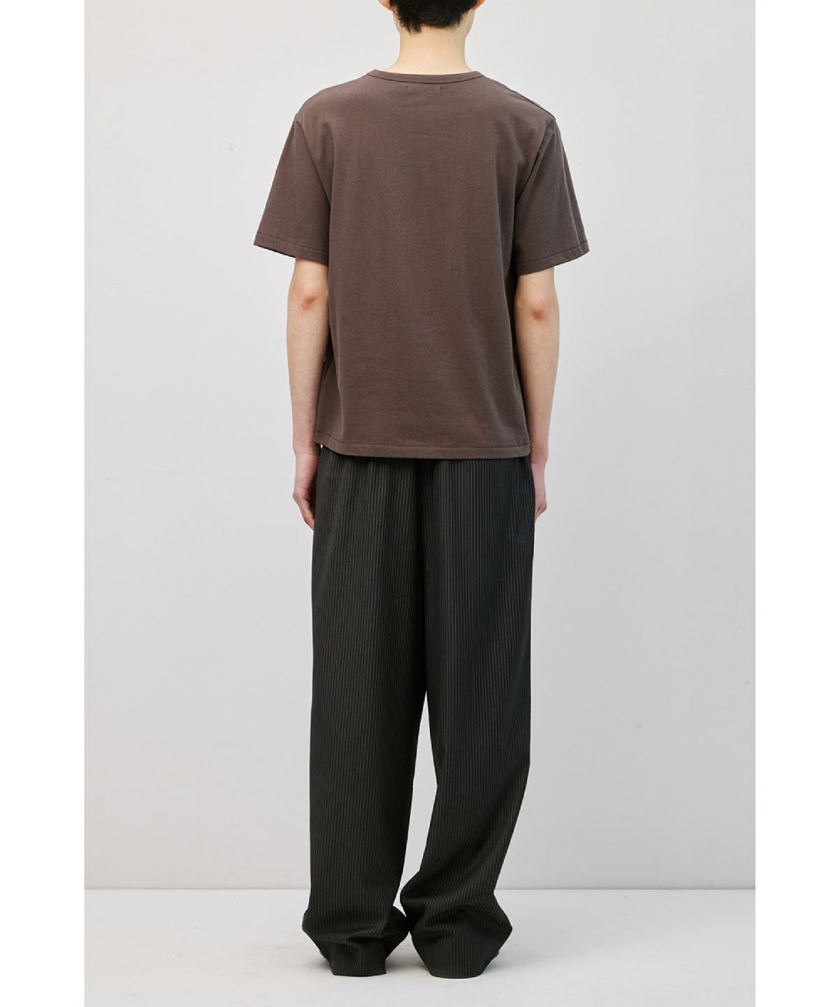 해칭룸(HATCHINGROOM) Abstract H Tee Mud Brown