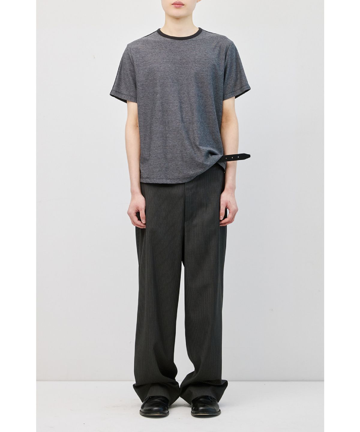 해칭룸(HATCHINGROOM) Lines Tee Black