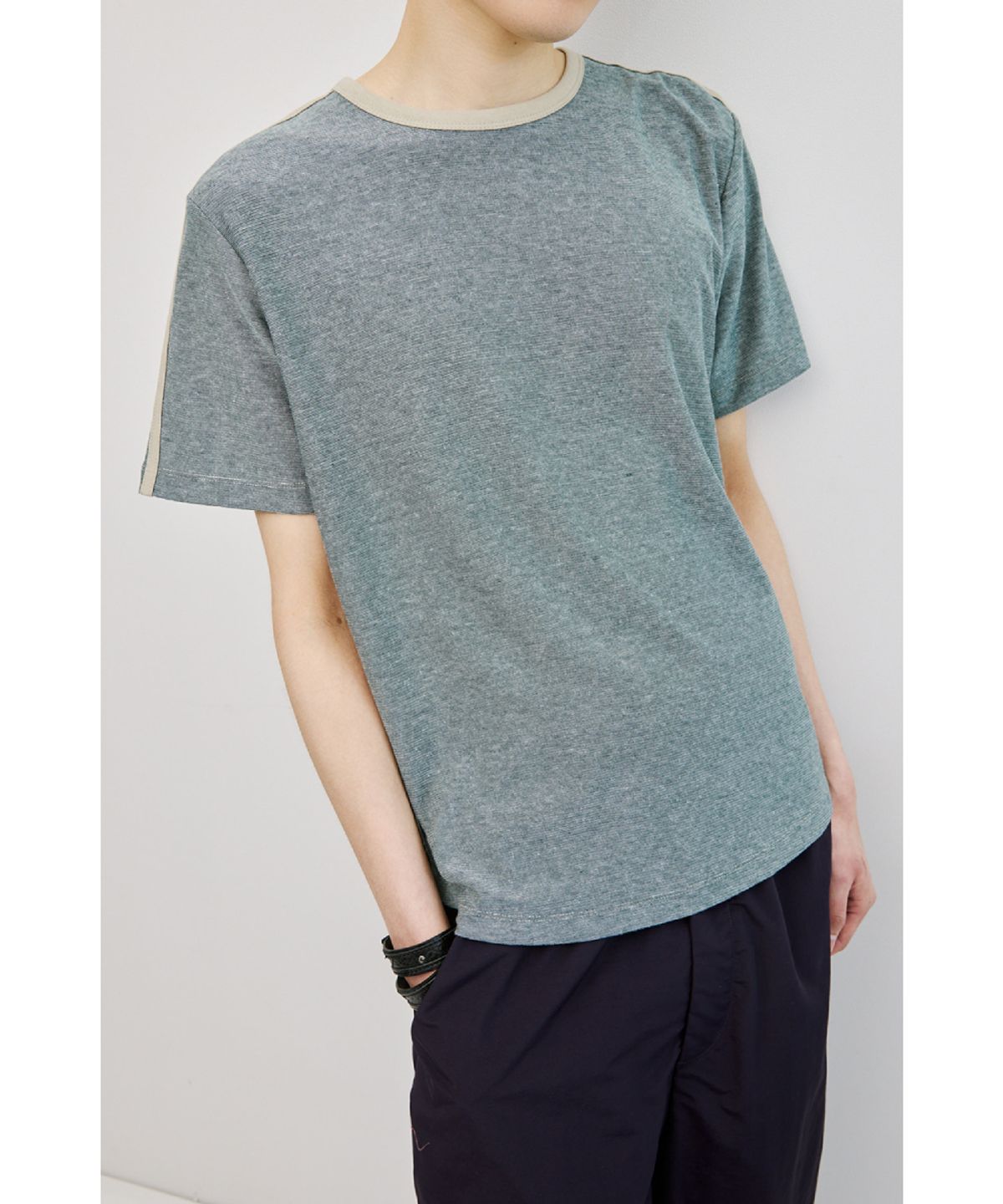 해칭룸(HATCHINGROOM) Lines Tee Green