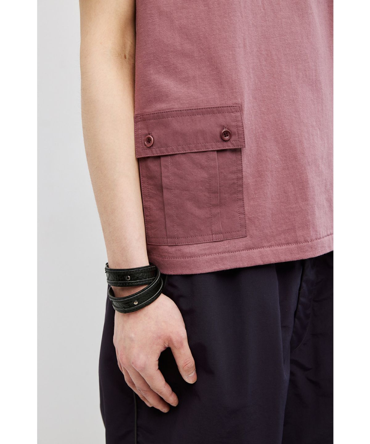 해칭룸(HATCHINGROOM) Multi Pocket Tee Pink