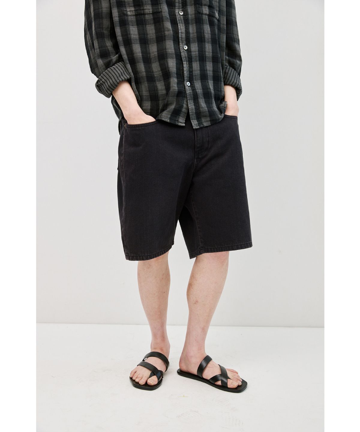 해칭룸(HATCHINGROOM) Bleached Shorts Dark Navy