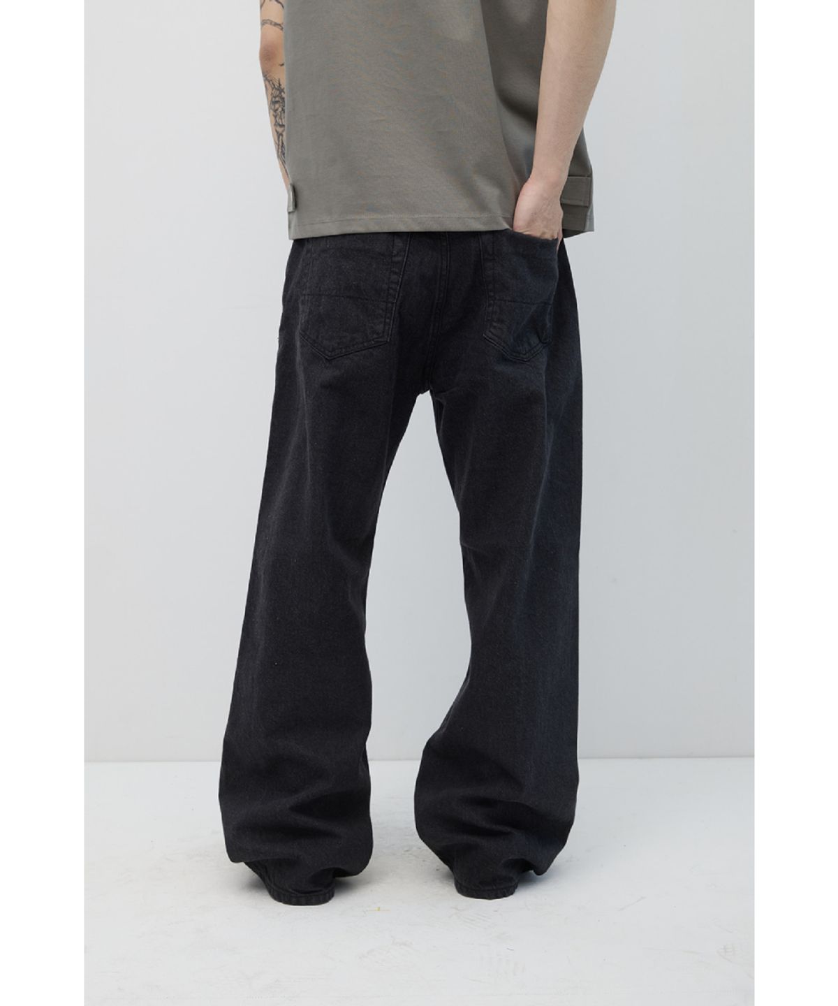 해칭룸(HATCHINGROOM) Regular Selvedge Jeans Dark Grey