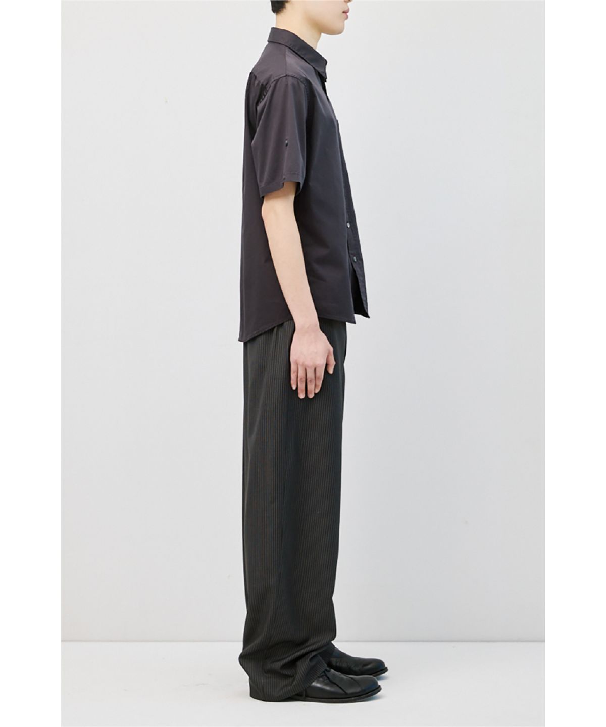해칭룸(HATCHINGROOM) Contrast Trousers Stripe Dark Grey