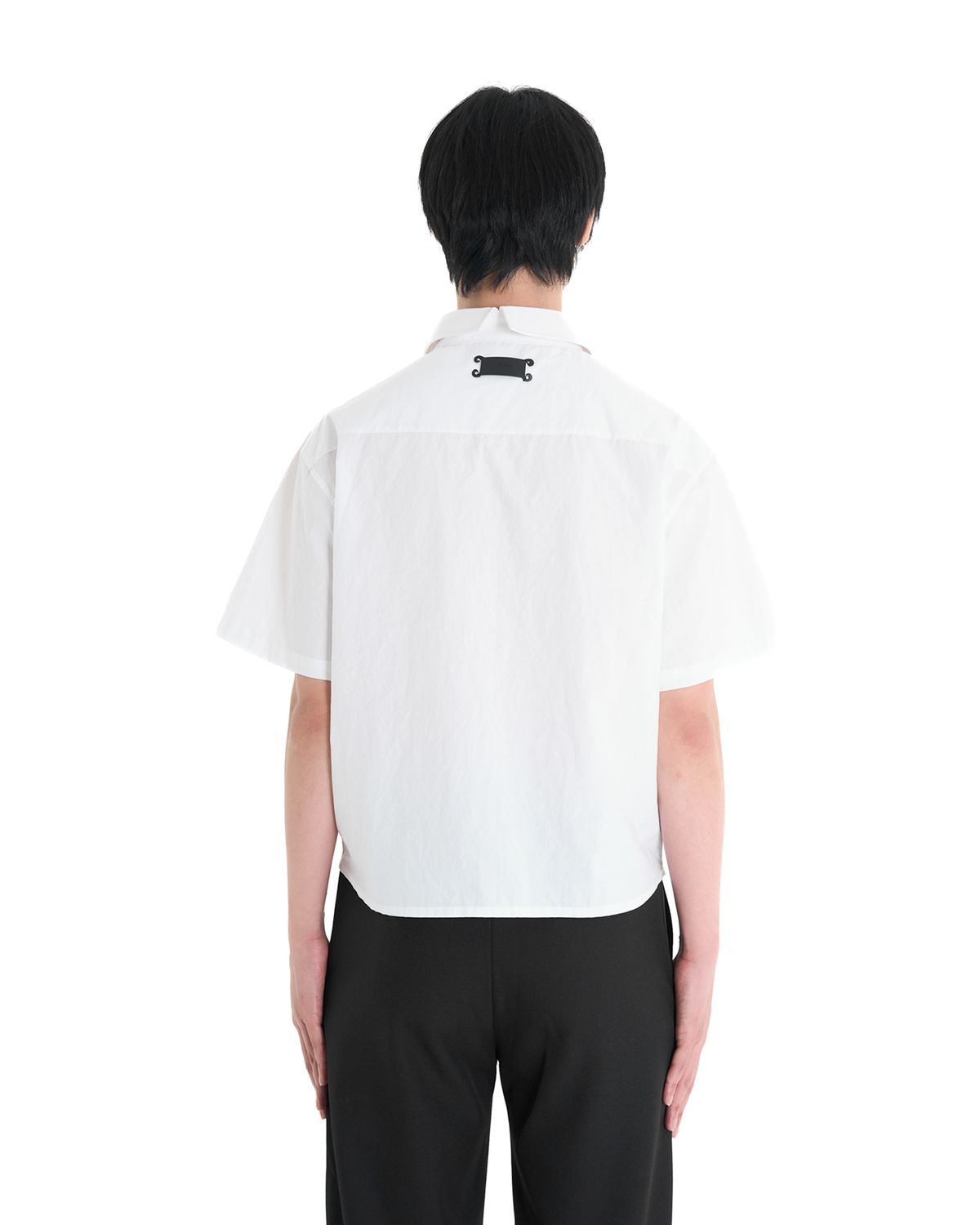 뭉제르(MOONGER) Oblique Cropped Shirt