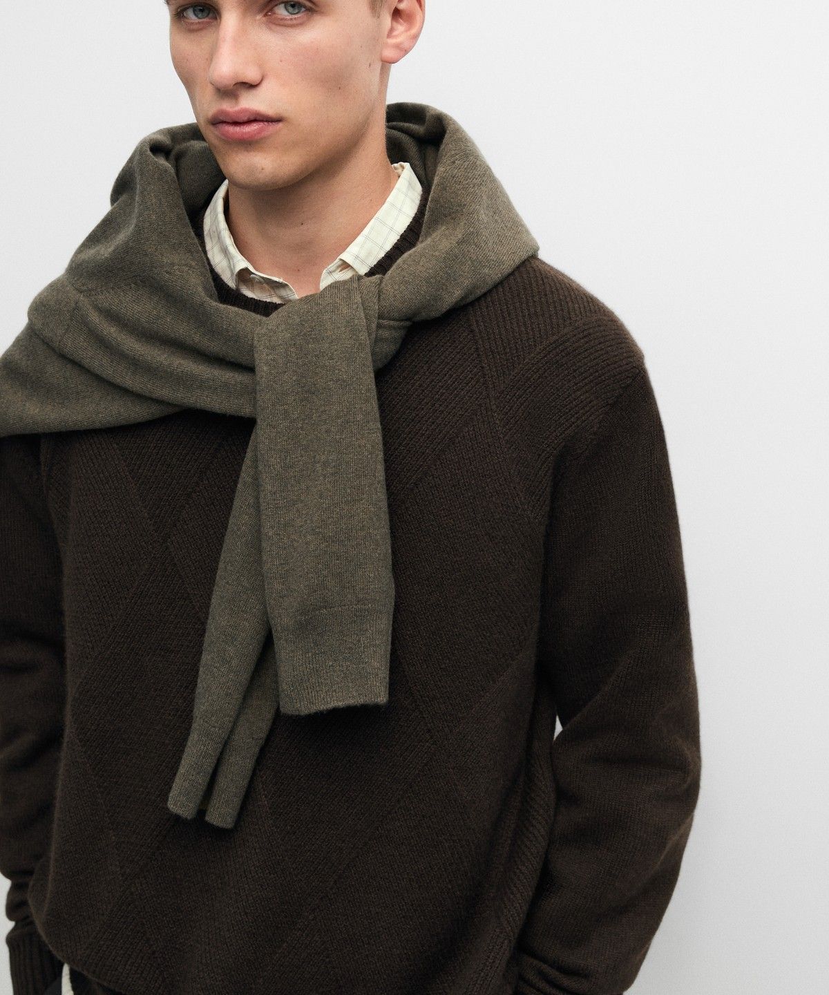 마시모두띠(MASSIMO DUTTI) 캐시미어 울 라운드넥 니트