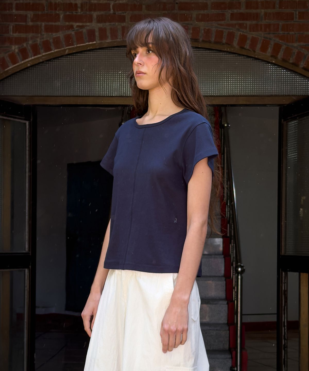다이애그널(DIAGONAL) BACK CUT OUT TEE (navy)
