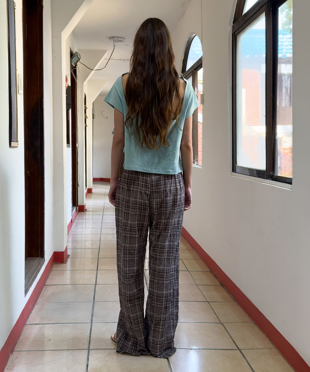 다이애그널(DIAGONAL) CHECK FRILL PANTS (brown)