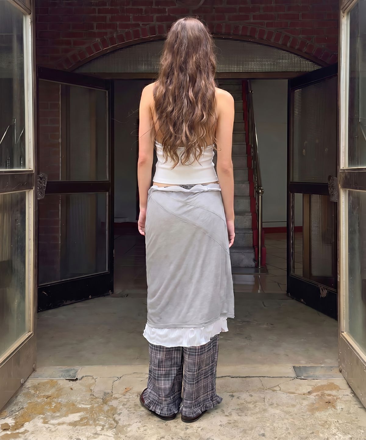 다이애그널(DIAGONAL) WRINKLED SHEER SKIRT (grey)