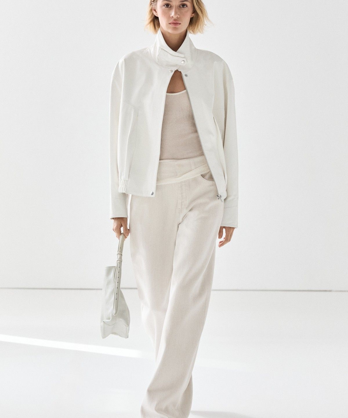 마시모두띠(MASSIMO DUTTI) 나파 가죽 봄버 자켓