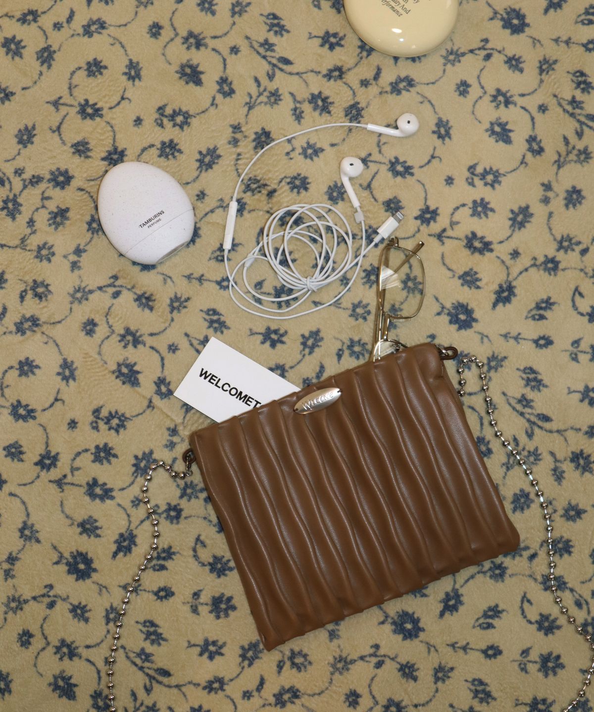 웰컴투씨씨씨(WELCOME TO CCC) Pado Pebble Bag (Black, Brown) 숄더백