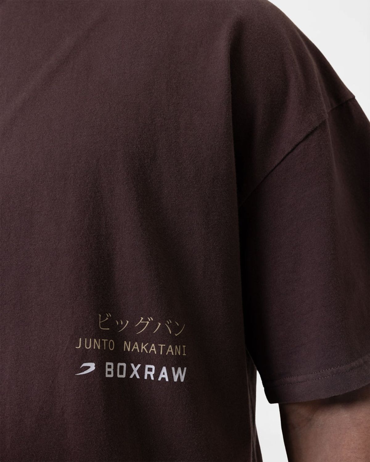 복스로(BOXRAW) 나카타니 x 스파링 클럽 오버사이즈 티셔츠 JUNTO-SPCLT [워시드 브라운]