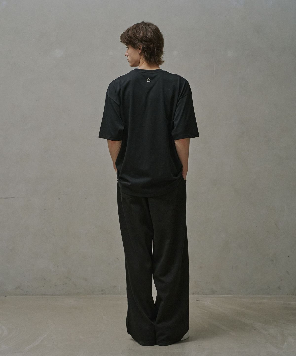 메종 드 누아(MAISON DE NOIR) BASIQUE T-SHIRT BLACK