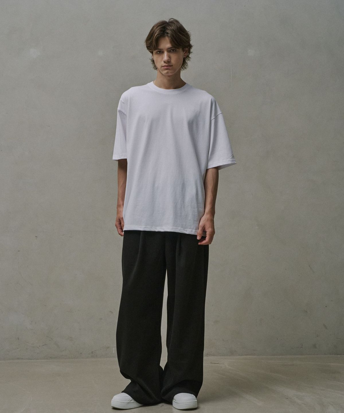 메종 드 누아(MAISON DE NOIR) BASIQUE T-SHIRT WHITE