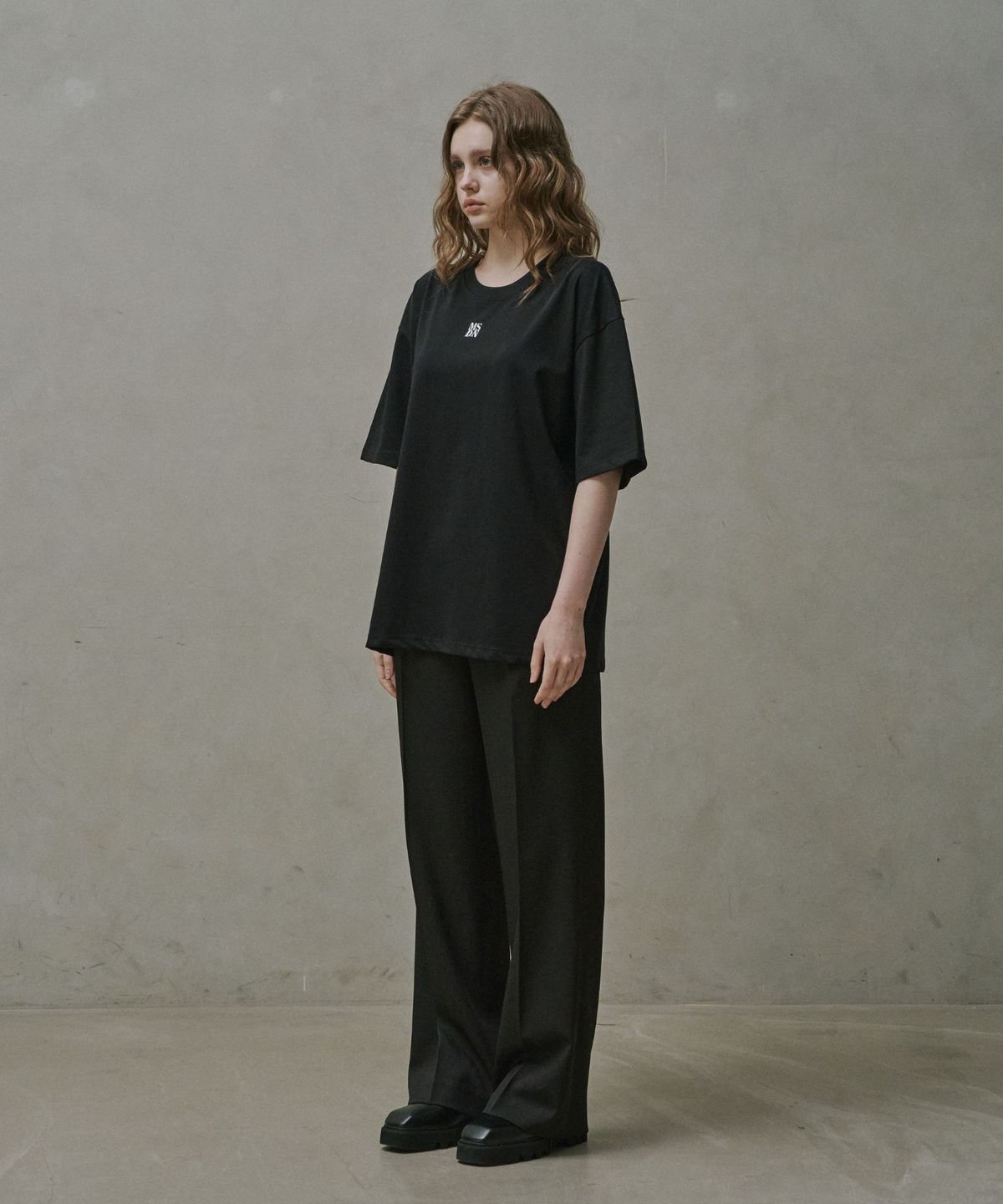 메종 드 누아(MAISON DE NOIR) SIGNATURE T-SHIRT BLACK