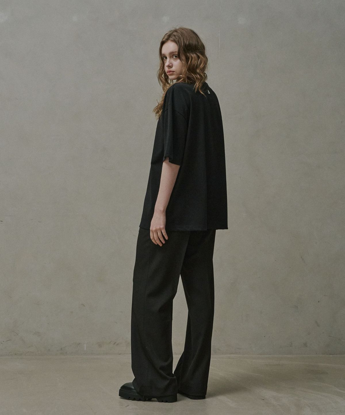 메종 드 누아(MAISON DE NOIR) SIGNATURE T-SHIRT BLACK