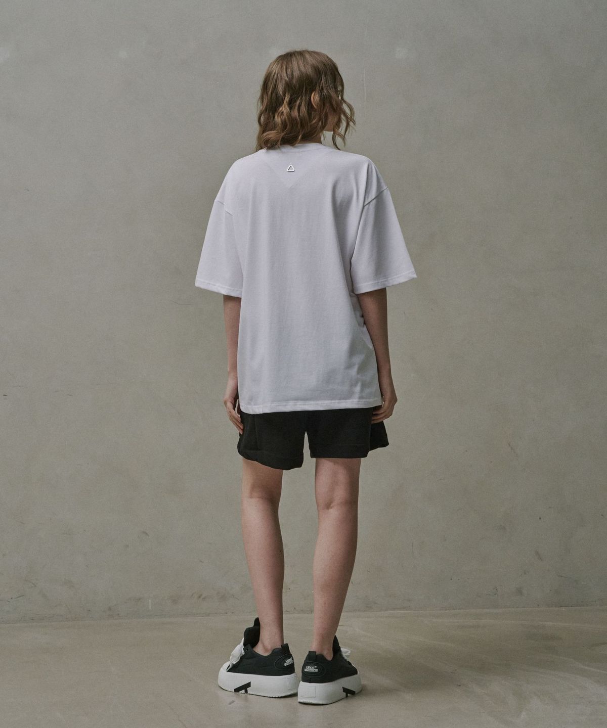 메종 드 누아(MAISON DE NOIR) SIGNATURE T-SHIRT WHITE