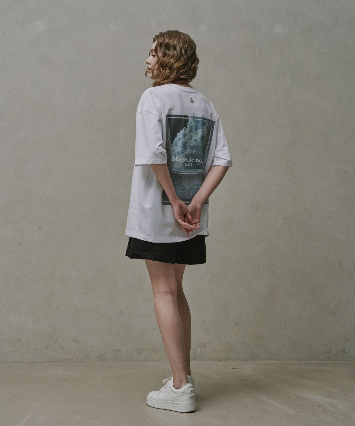 메종 드 누아(MAISON DE NOIR) AZUR T-SHIRT WHITE