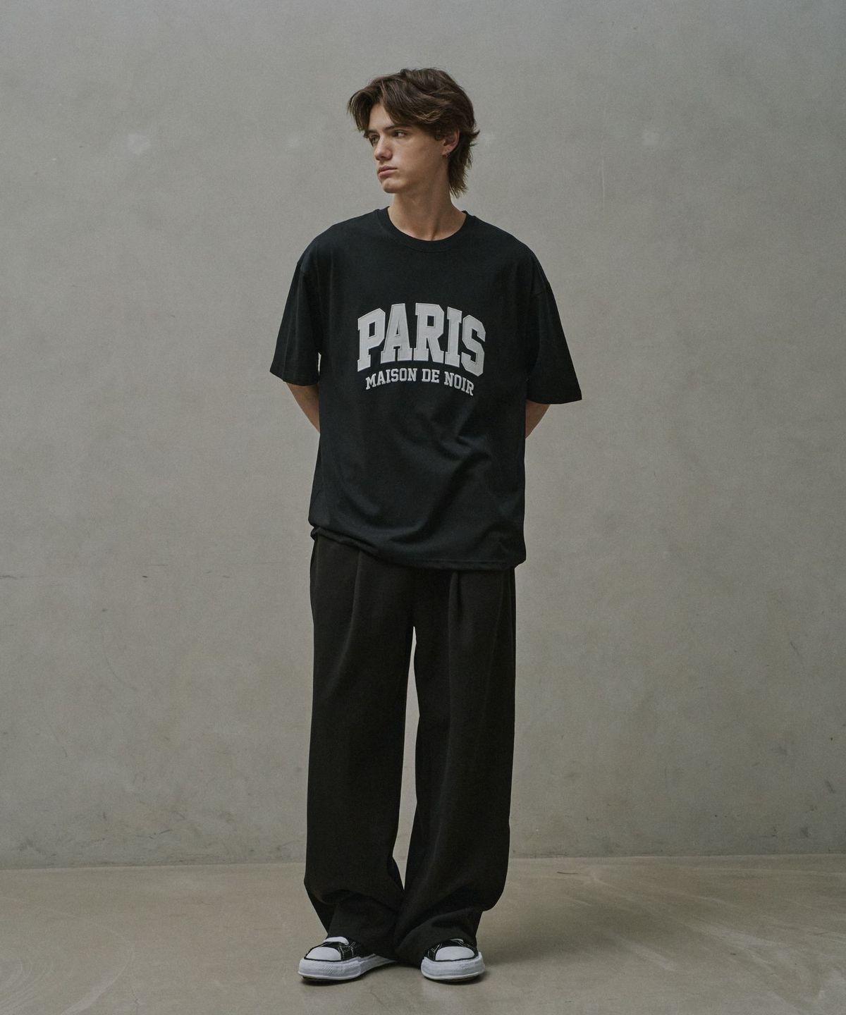 메종 드 누아(MAISON DE NOIR) APPLIQUÉ T-SHIRT BLACK