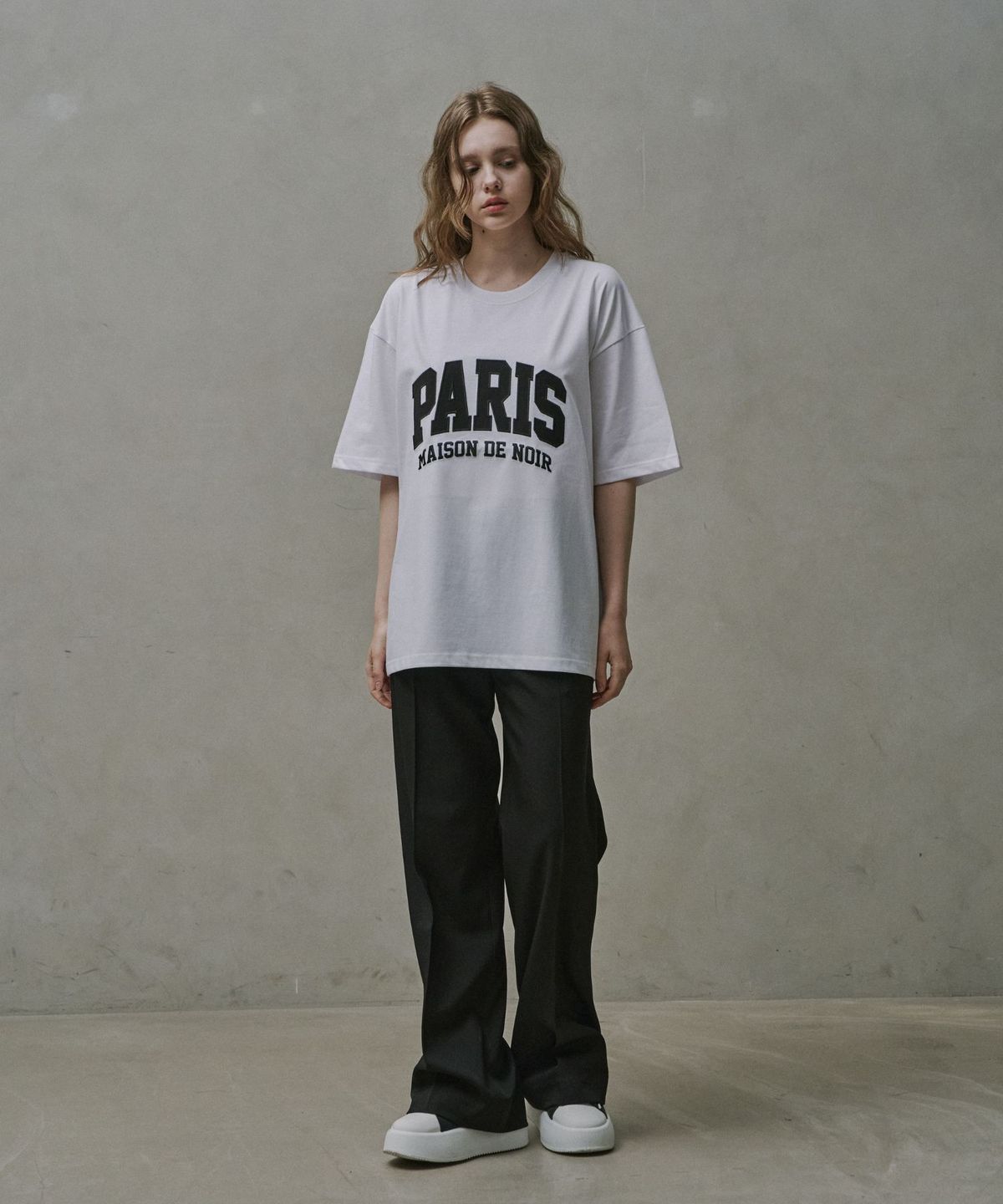 메종 드 누아(MAISON DE NOIR) APPLIQUÉ T-SHIRT WHITE