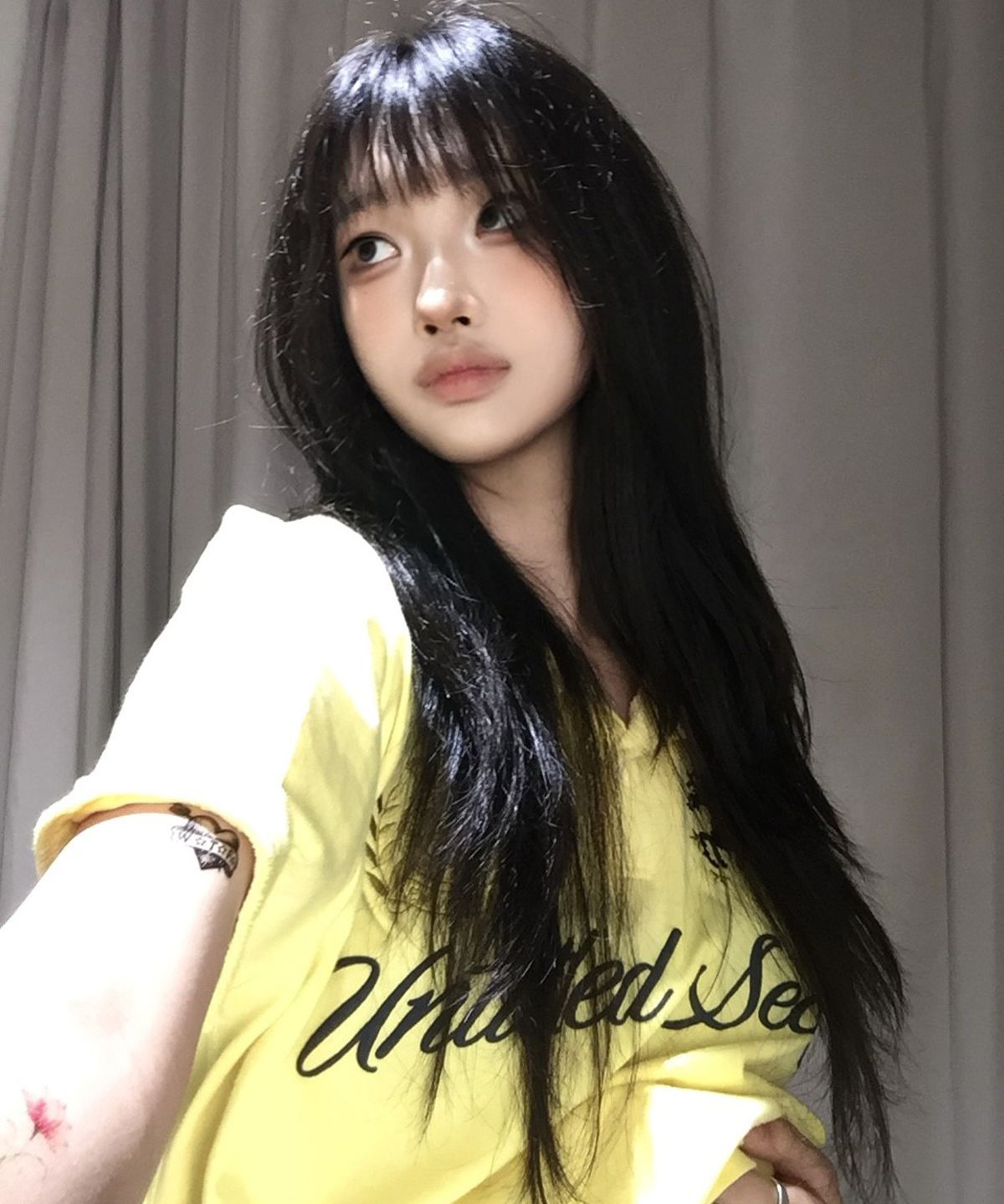 언타이틀 서울(UNTITLED SEOUL) 언타이틀 크레스트 폴로 크롭 반팔 옐로우