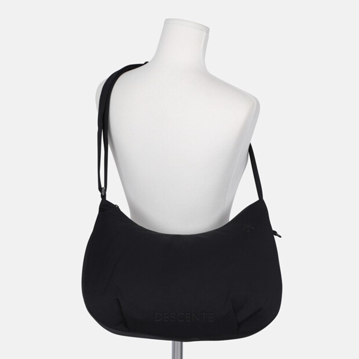 데상트(DESCENTE) 여성 미디움 2WAY 숄더백 블랙 SR322UBG70