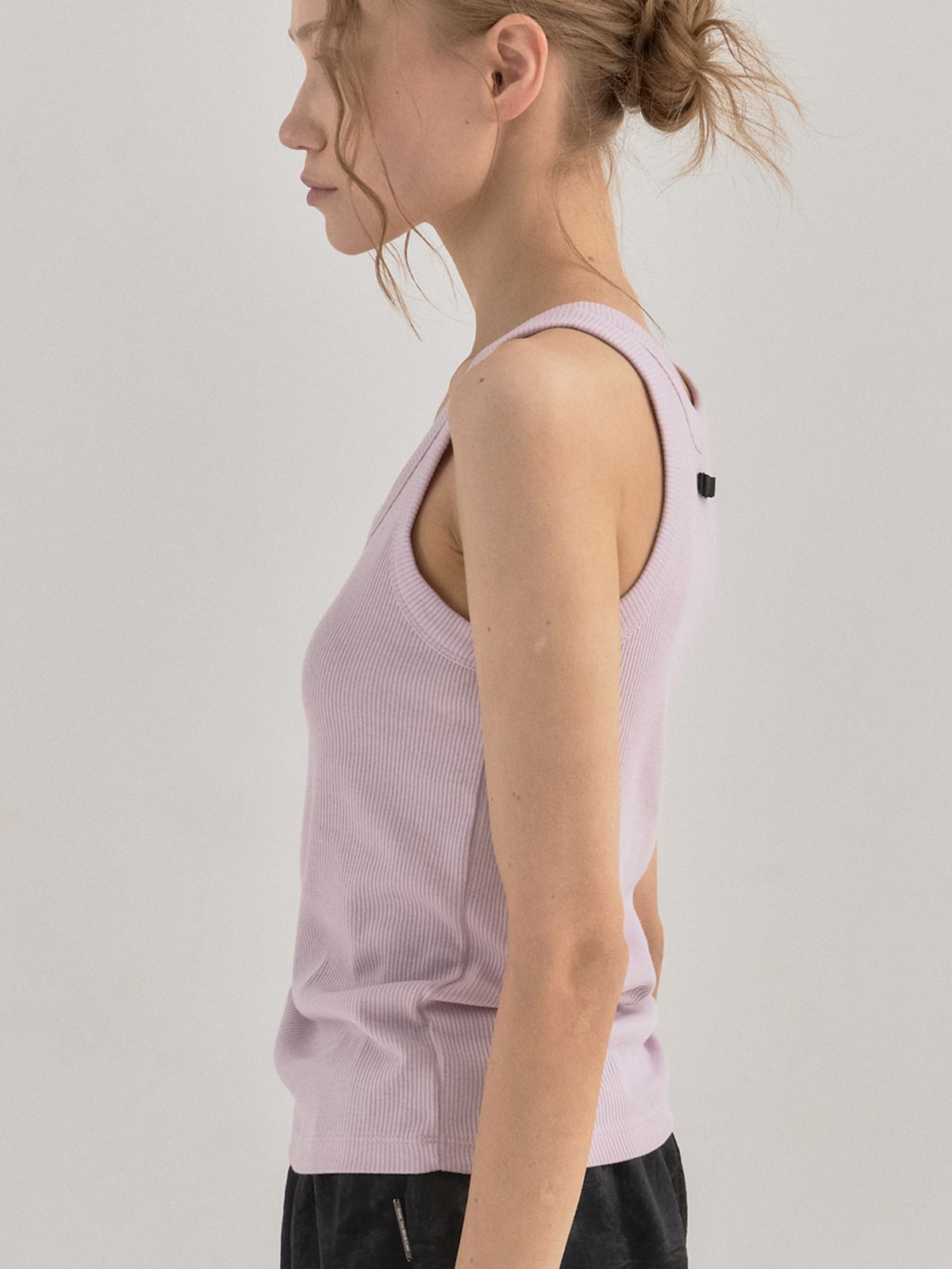 쏘리, 투 머치 러브(SORRY, TOO MUCH LOVE) Ribbon Ribbed U-Neck Tank Top_Pink