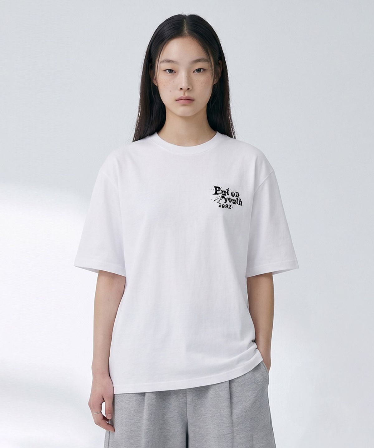 체이스컬트(CHASECULT) 공용 스프레이 그래픽 반팔 티셔츠-FCRU5828E01