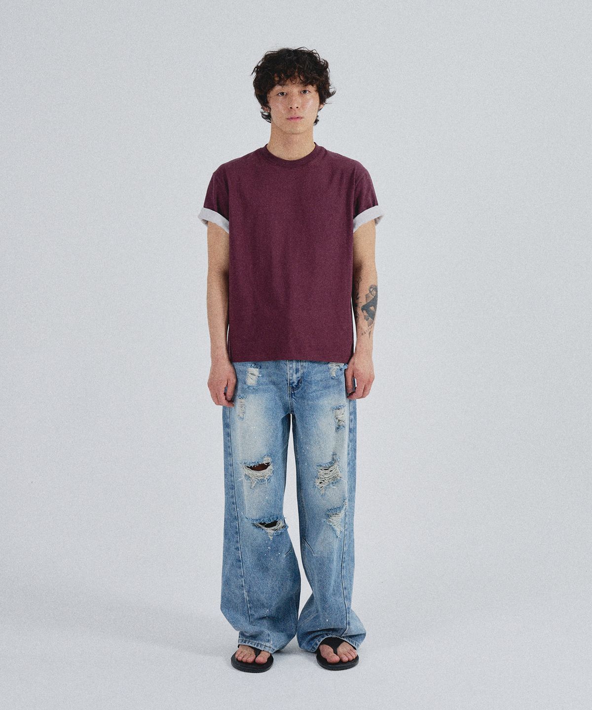 슬로우애시드(SLOWACID) SA REFINED FLIP-CUFF SEMI-CROP TEE [DARK PLUM]