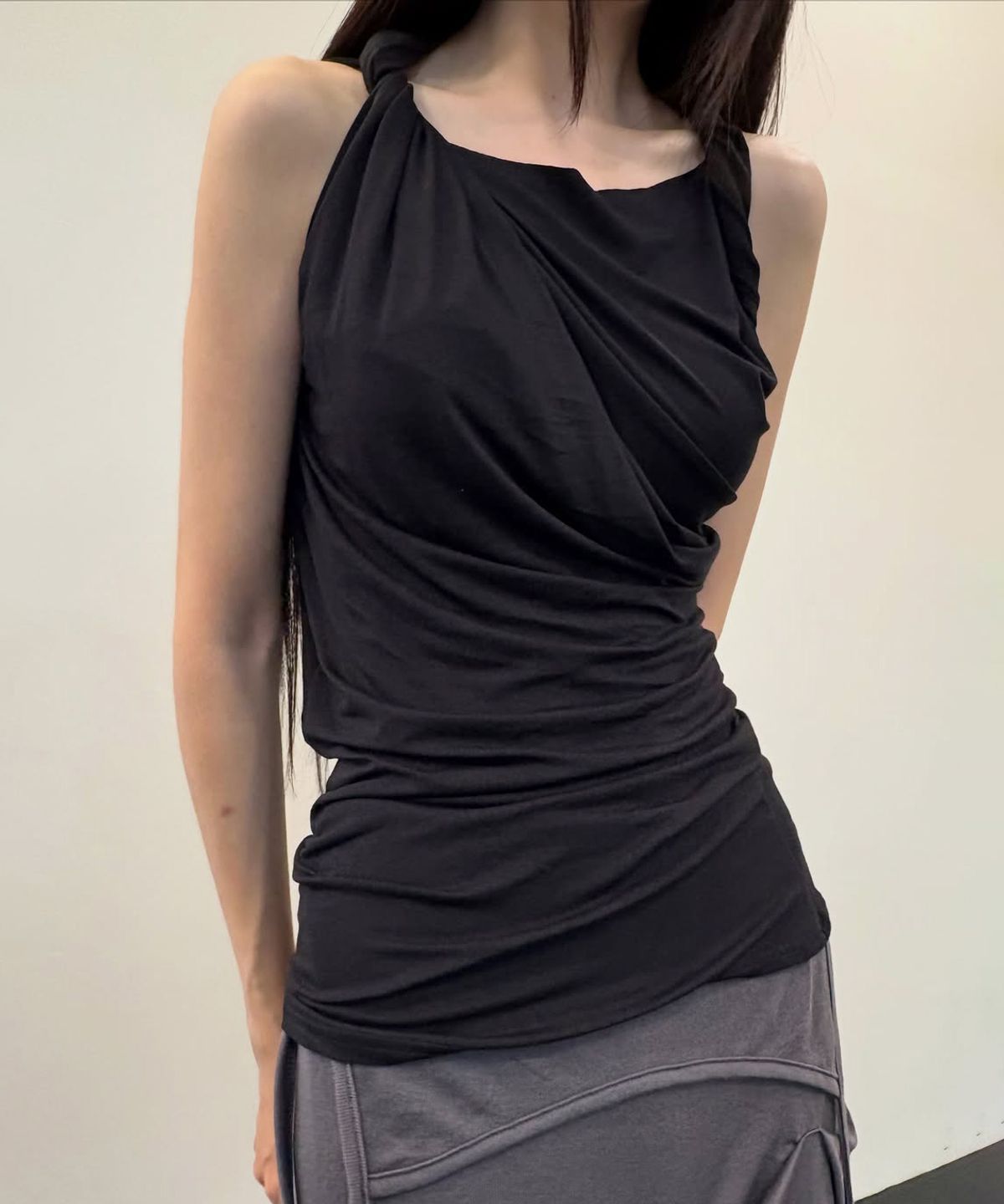 플레어업(FLAREUP) Braided Asymmetrical Sleeveless (FL-166_Black)
