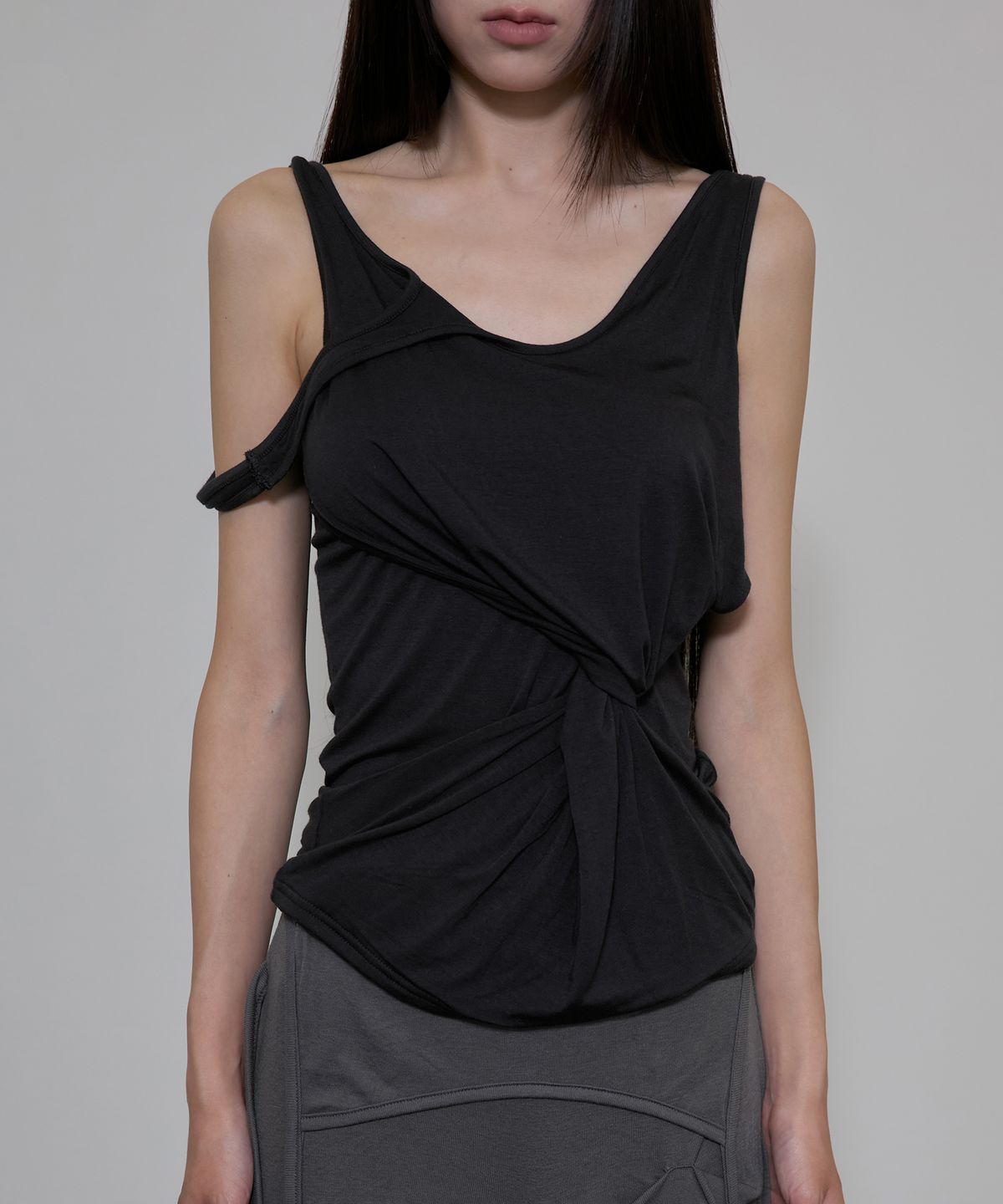 플레어업(FLAREUP) Asymmetrical Sleeveless (FL-173_Black)