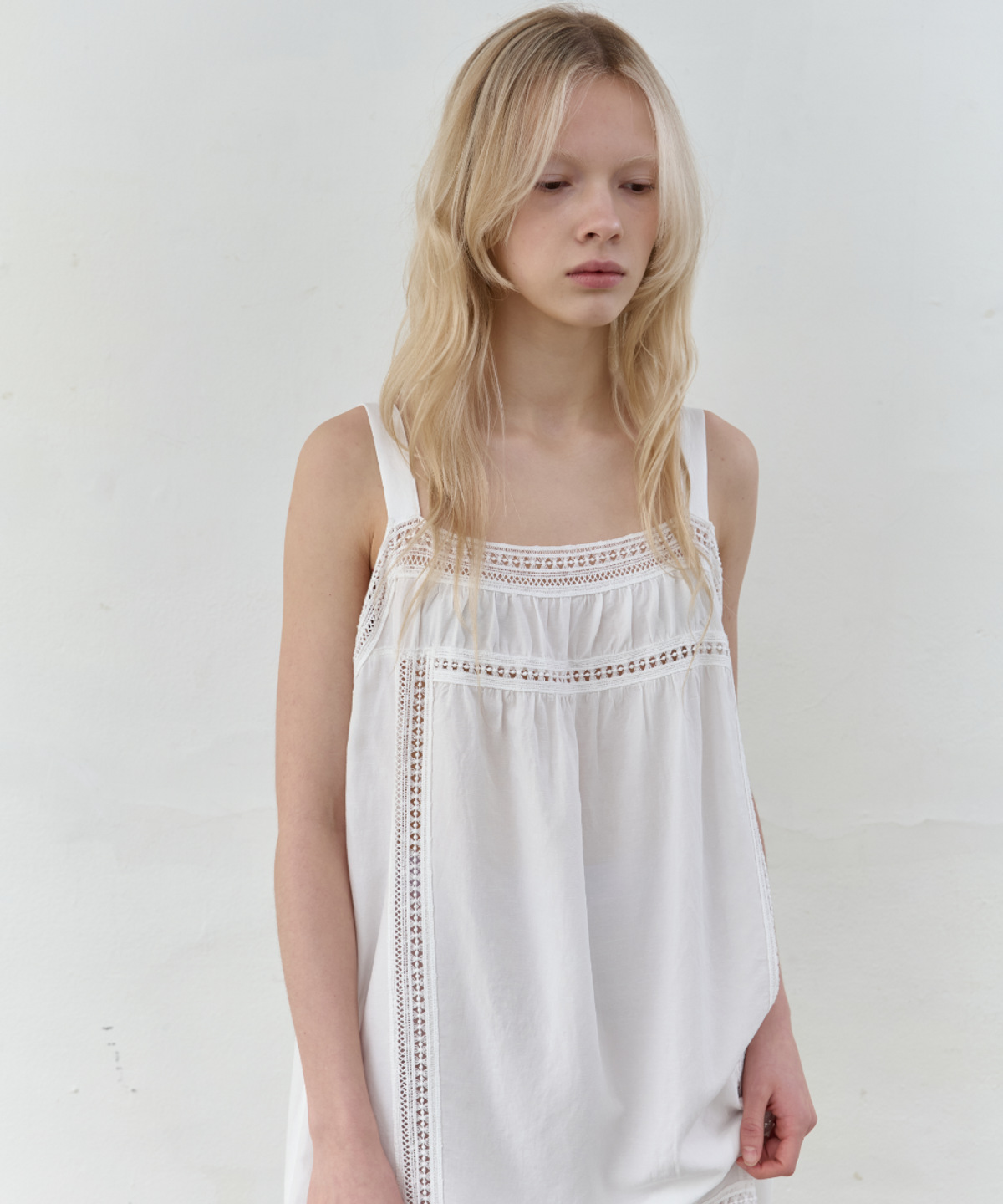 서란(SEORAN) Sleeves Lace Dress_White