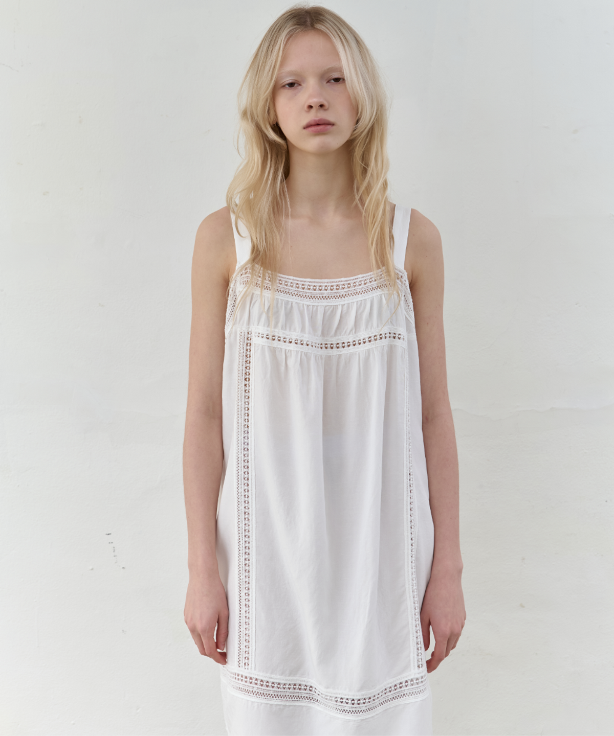 서란(SEORAN) Sleeves Lace Dress_White