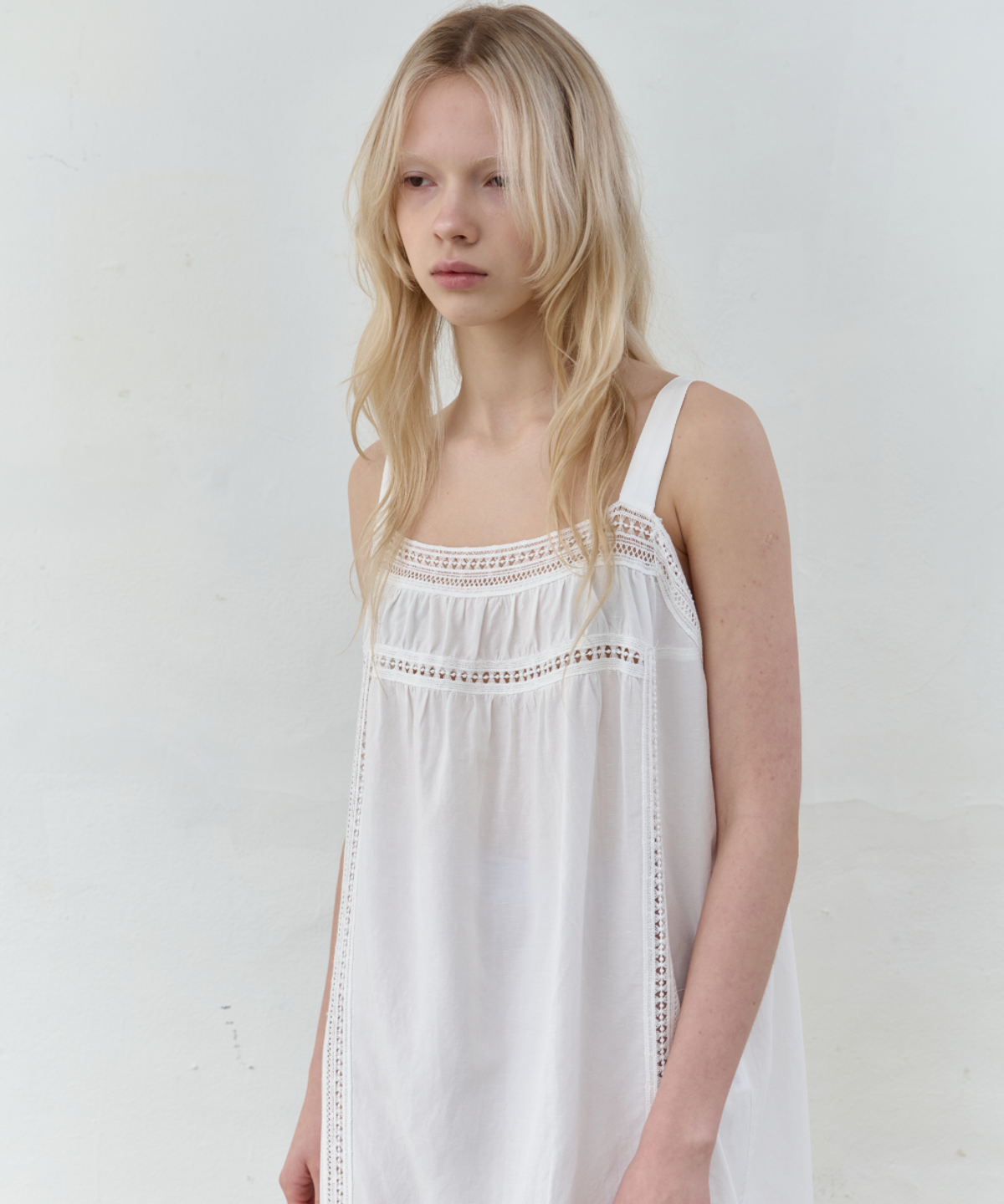 서란(SEORAN) Sleeves Lace Dress_White