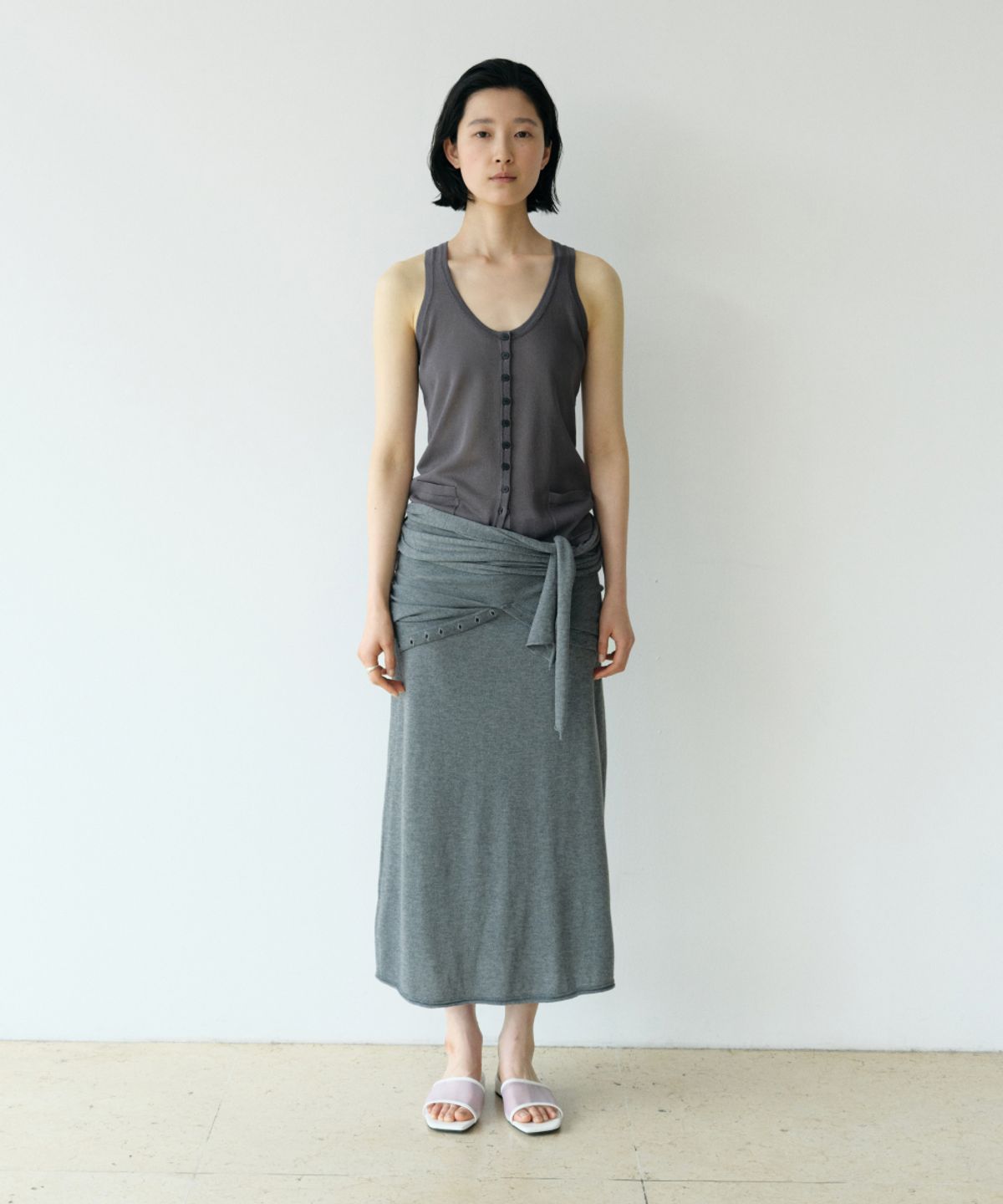로우타이드(LOW TIDE) POCKET KNIT VEST [CHARCOAL]