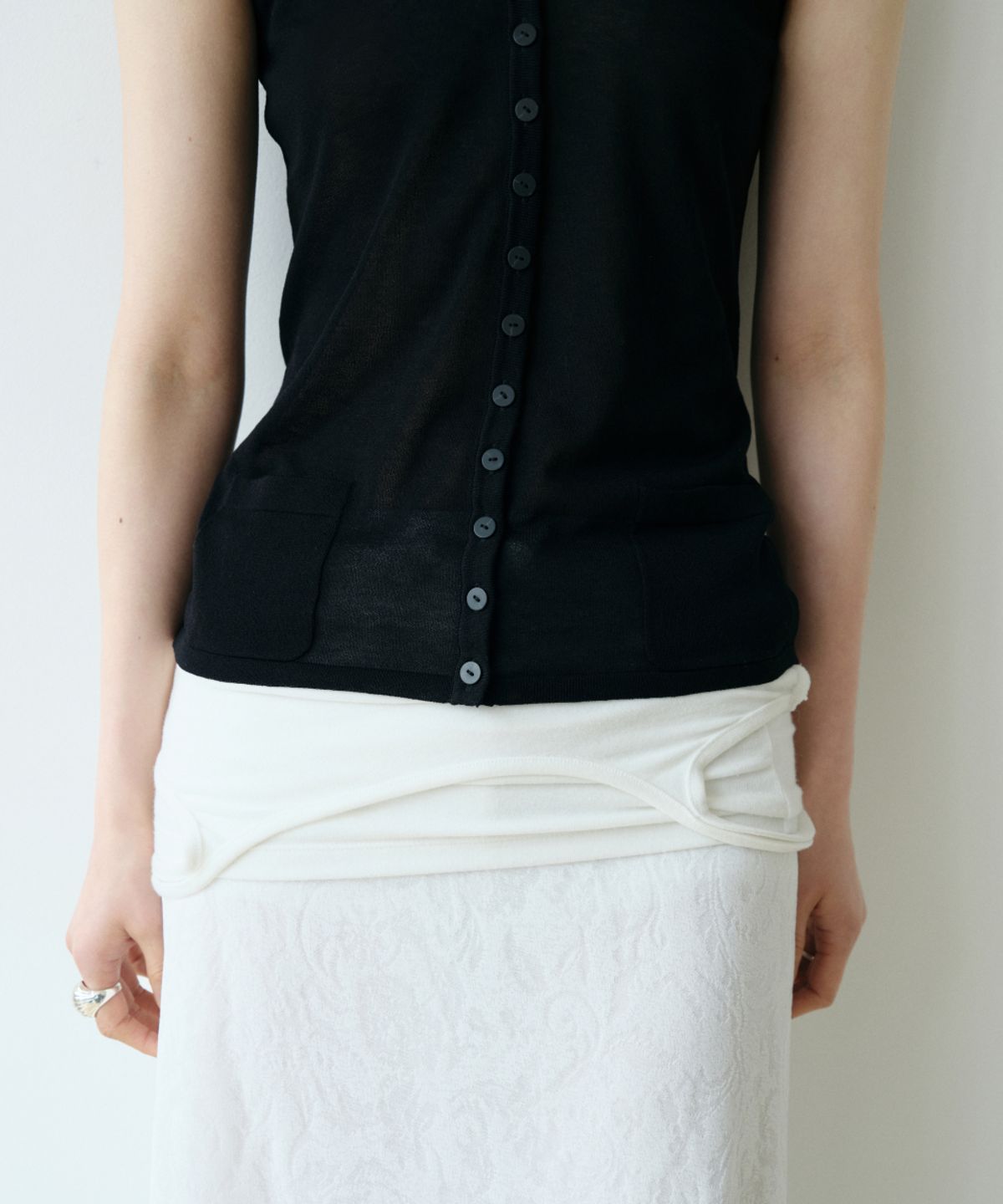 로우타이드(LOW TIDE) POCKET KNIT VEST [BLACK]