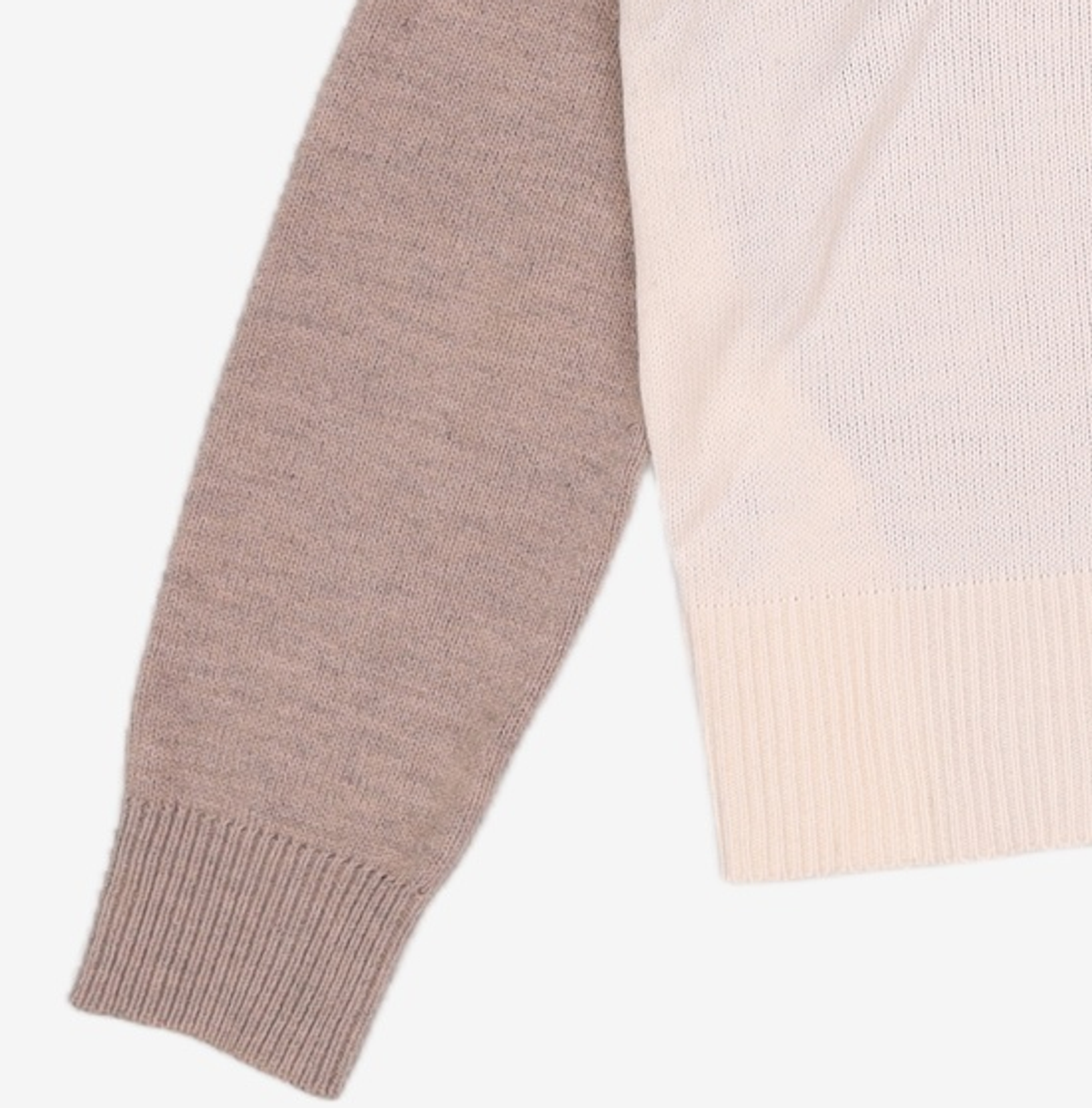 미쏘(MIXXO) 뒷판 배색포인트 가디건 MIWCKC111T L