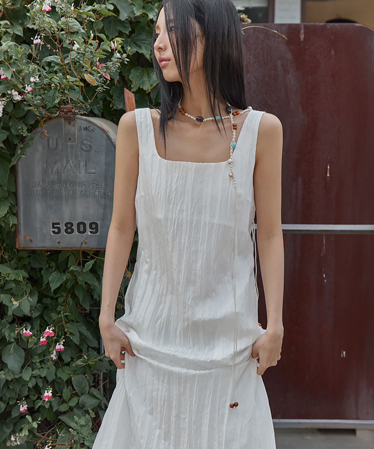 런던다다(LONDONDADA) Crinkle Sleeveless Dress, WHITE