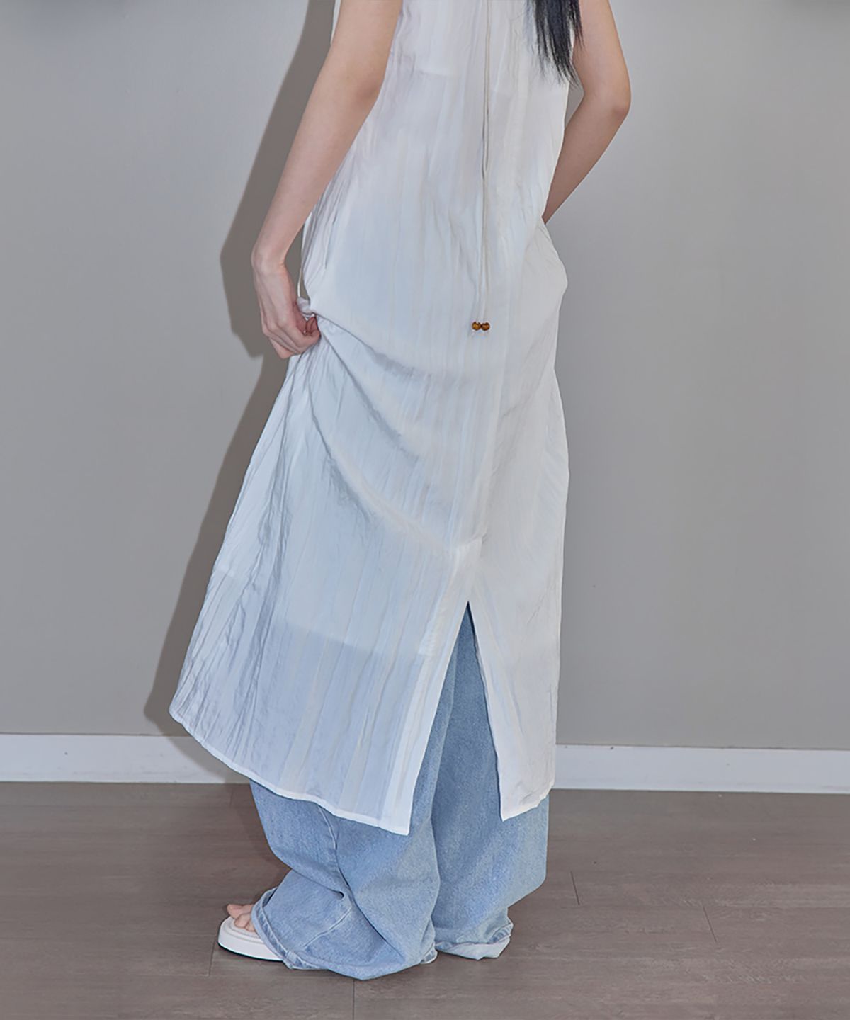 런던다다(LONDONDADA) Crinkle Sleeveless Dress, WHITE