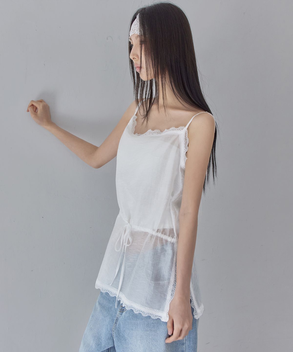 런던다다(LONDONDADA) Airy Sheer Lace Sleeveless Top, WHITE
