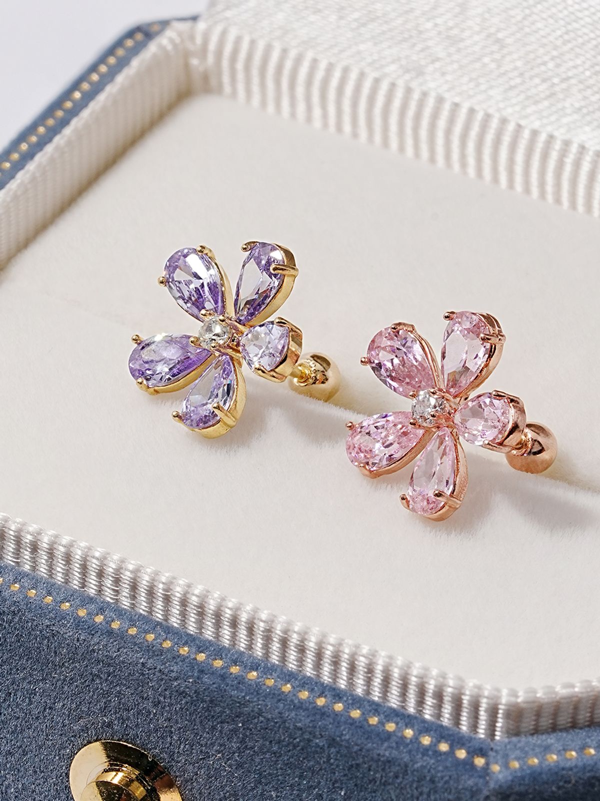 미니멀피어싱(MINIMALPIERCING) 14K 빅 플라워 컬러 큐빅 피어싱 귀걸이